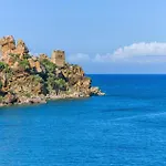 Lovely In Caronia