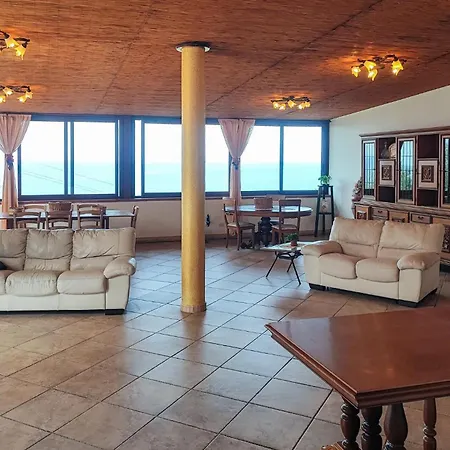Awesome In With House Sea View *