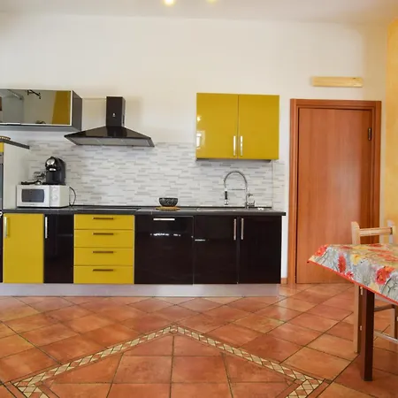 Holiday home Awesome In With House Sea View