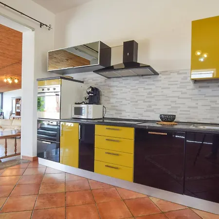 Awesome In With House Sea View Holiday home *